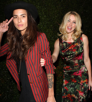 Amber Heard Revealed Sexuality To Help Other Lesbians Amber Heard Revealed Sexuality To Help Other Lesbians