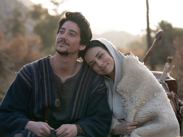 Milo Manheim & Fiona Palomo Bring Mary & Joseph to Life in Movie Musical